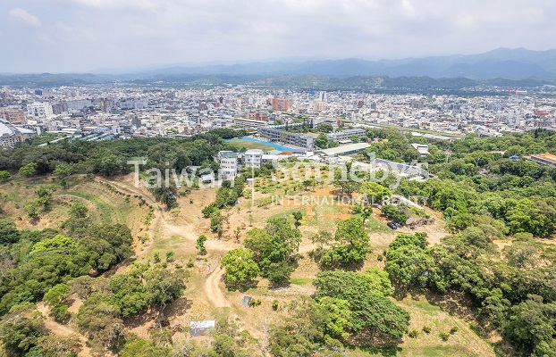 正苗栗市中心明仁國中旁農建地現場實景